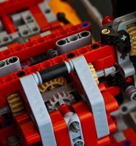 Od LEGO do innowacji - rola zabawy w projektowaniu (podcast)