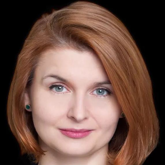 dr Karolina Mazurowska